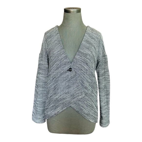Uniqlo Women’s Gray Striped Blazer Jacket Button Front Long Sleeve Jacket XS - Picture 1 of 5